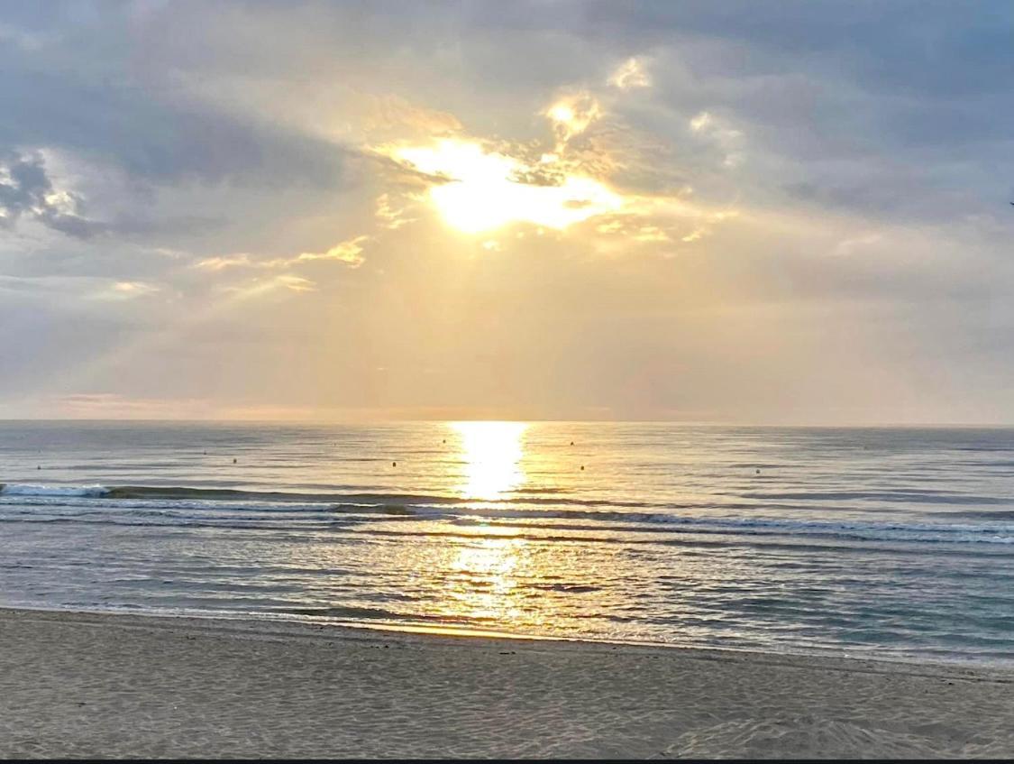 Lesparisnormands - Magnifique Vue Mer - Centre Et Plage Villers-sur-Mer Eksteriør bilde